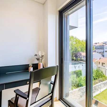 Camoes Downtown With Parking * Porto